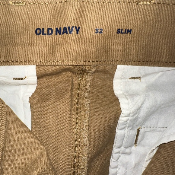 NWT Men’s Old Navy khaki shorts size 32 slim - Picture 3 of 5
